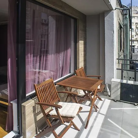 アパート Savamala Art ベオグラード